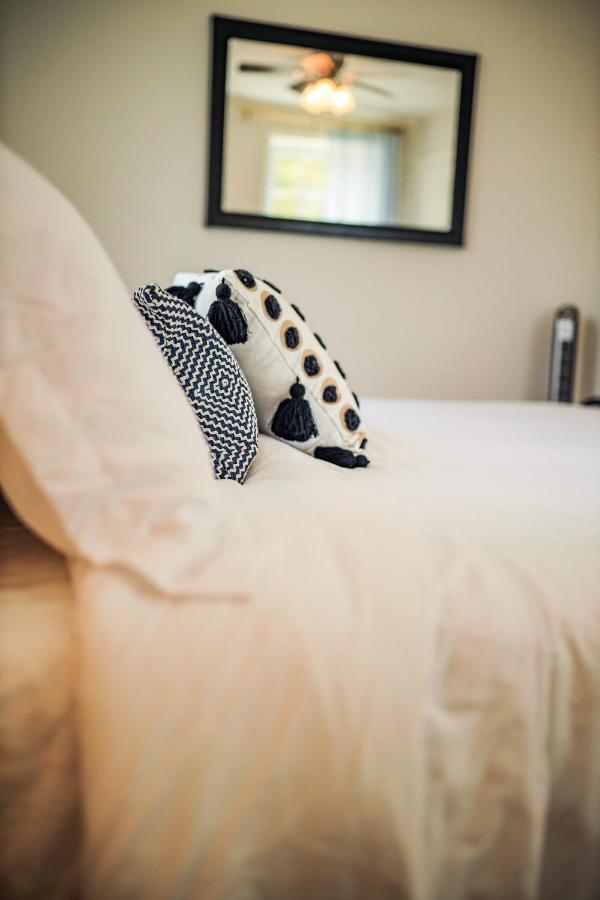 Sleeps 10! Minutes To Parris Island & Downtown Beaufort